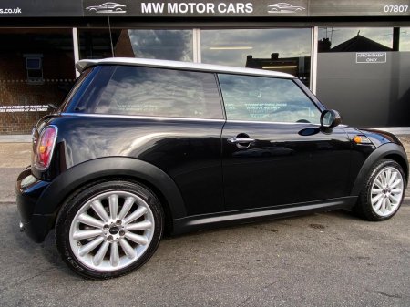 MINI HATCH 1.6 Cooper Mayfair Euro 5 3dr